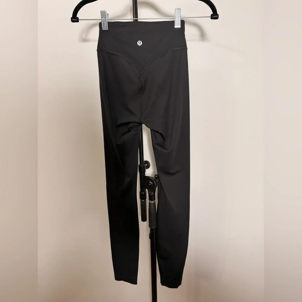 NWOT New LULULEMON Breezethrough High-rise Leggings - Picture 4 of 6